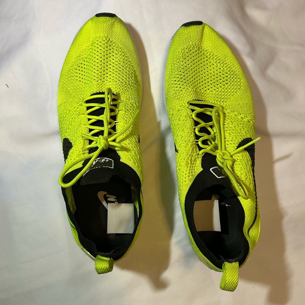 Nike Air Zoom Mariah Flyknit Racer